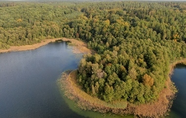 Widok z lotu ptaka na jezioro Orle