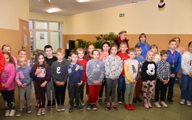 Zdjęcie z wręczenia nagr&oacute;d w konkursie "Moja remiza" 