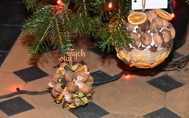 Zdjęcie z rozstrzygnięcia konkursu plastycznego "Drugie życie odpad&oacute;w - Eko-Bombka"